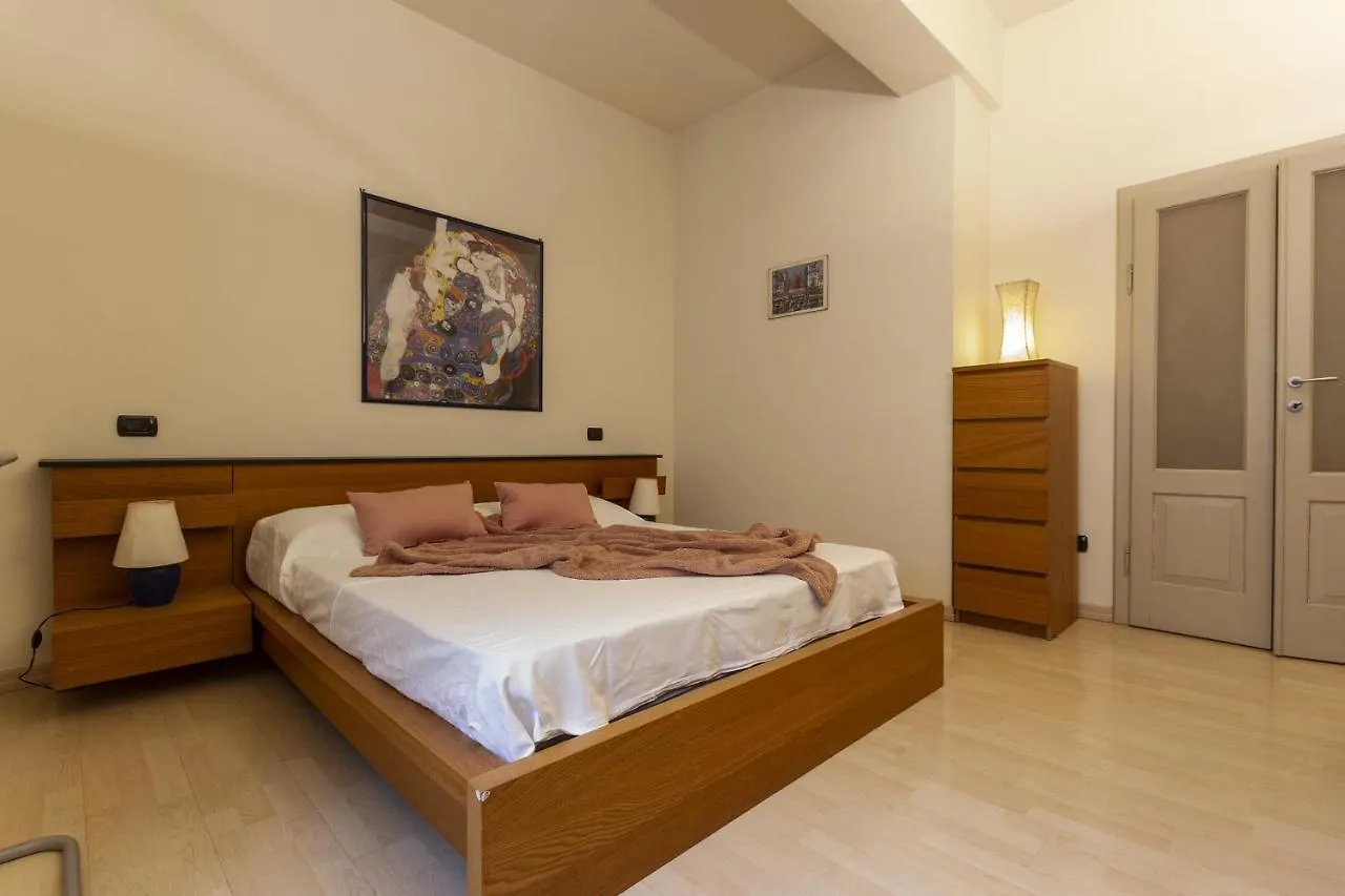 Garden Apartment - Smart Holiday Mantua 0*,